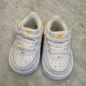 Nike Force 1 Low EasyOn TD White/University Gold